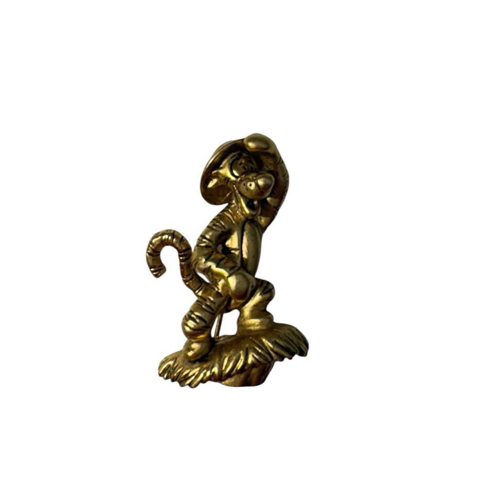 Vintage Disney Gold Tone Safari Big Hat Tigger Winnie The Pooh Brooch Pin
